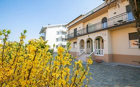Villa Mimosa Appartamento 5 - Happy Rentals